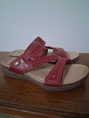 Clarks Red Braided Leather Slide Sandals Size 7.5